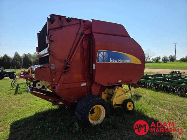 Image of New Holland BR7090 equipment image 3