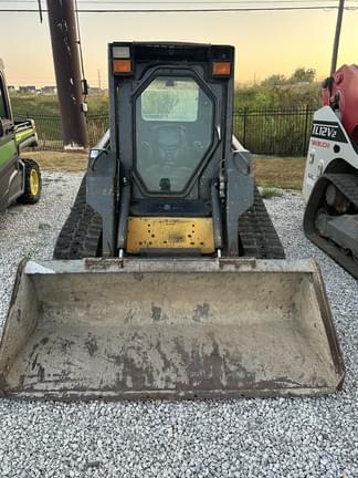 Image of New Holland C175 equipment image 2