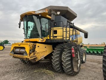Main image New Holland CR9070