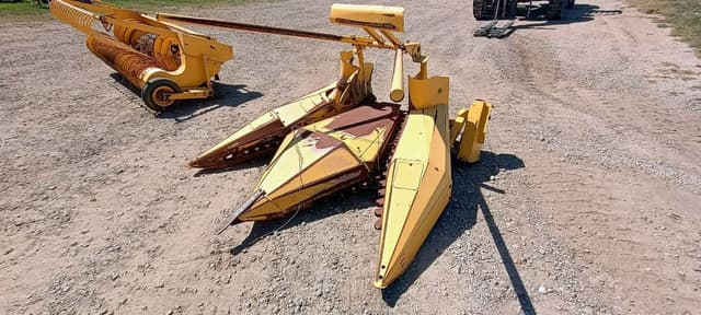 Image of New Holland FP230 equipment image 1