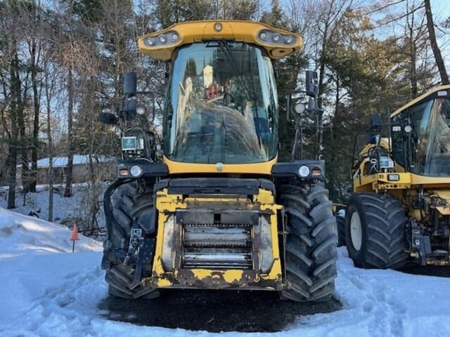 Image of New Holland FR9050 equipment image 3