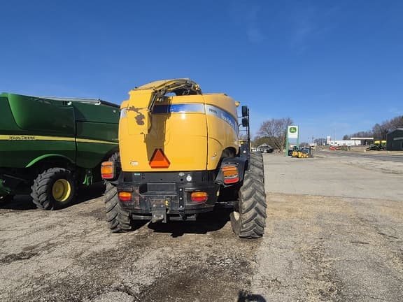Image of New Holland FR9080 equipment image 4