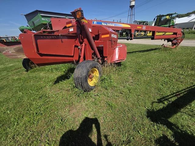 Image of New Holland H7450 equipment image 4