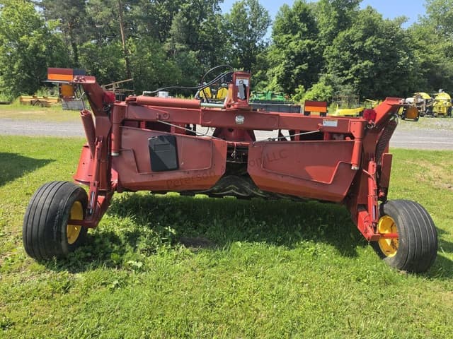 Image of New Holland H7450 equipment image 3