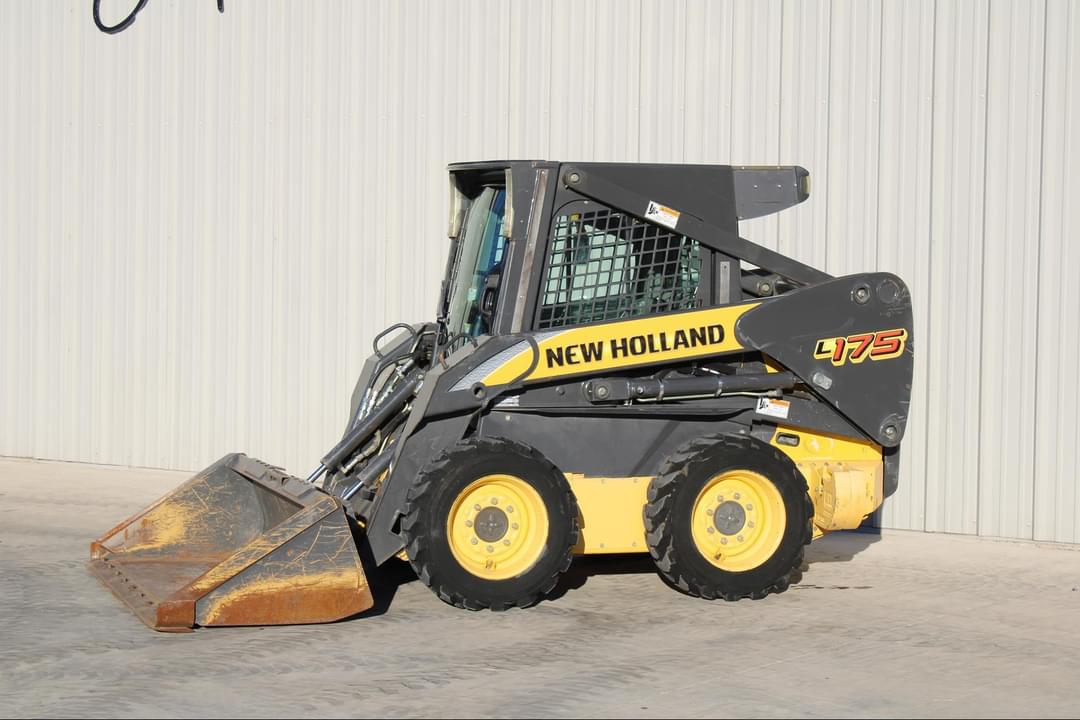 Image of New Holland L175 Primary image
