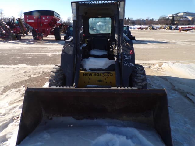 Image of New Holland L180 equipment image 2