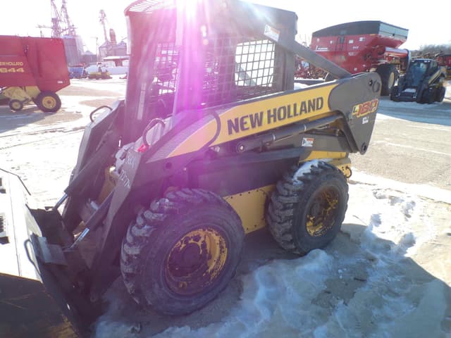 Image of New Holland L180 equipment image 3