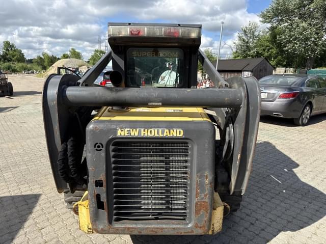 Image of New Holland L180 equipment image 3