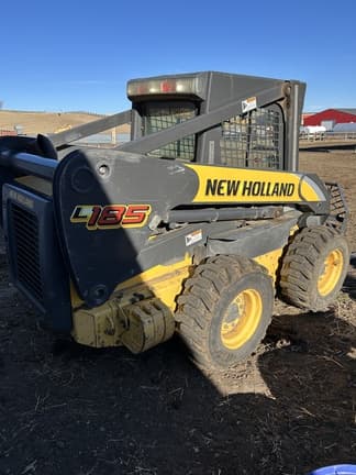 Image of New Holland L185 equipment image 1