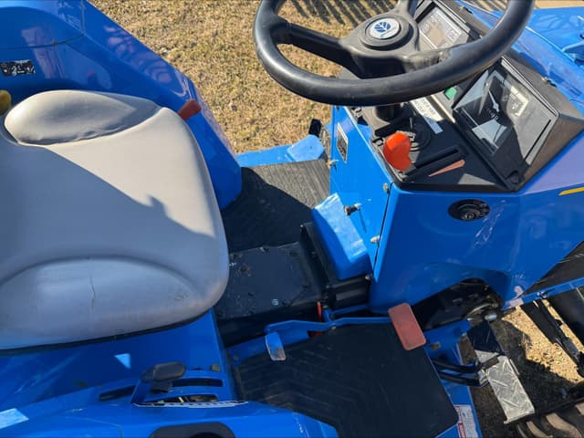 Image of New Holland T1510 equipment image 4