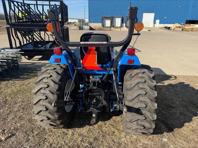 Image of New Holland T1510 equipment image 3