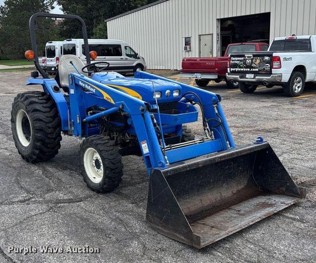 Image of New Holland T1520 equipment image 2
