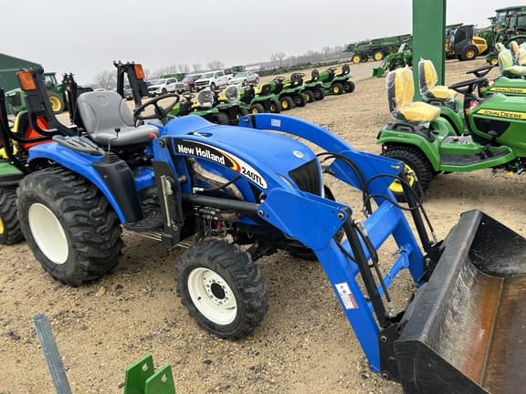 Image of New Holland T2220 equipment image 2
