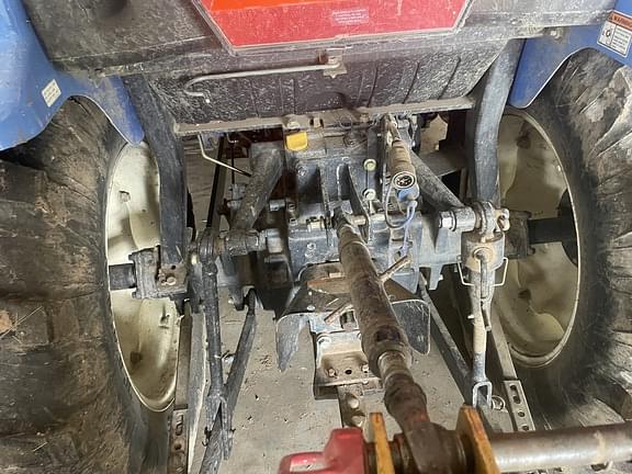 Image of New Holland T2310 equipment image 2
