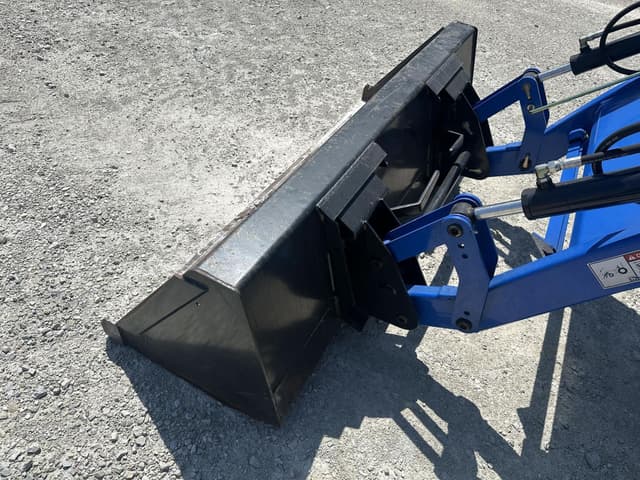 Image of New Holland T2420 equipment image 4