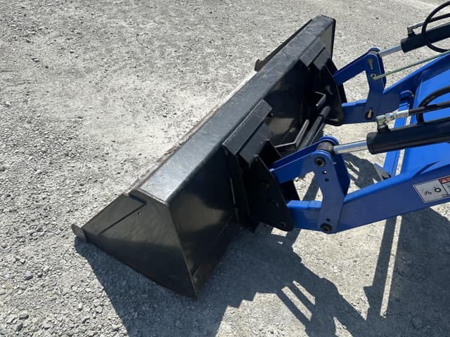 Image of New Holland T2420 equipment image 4
