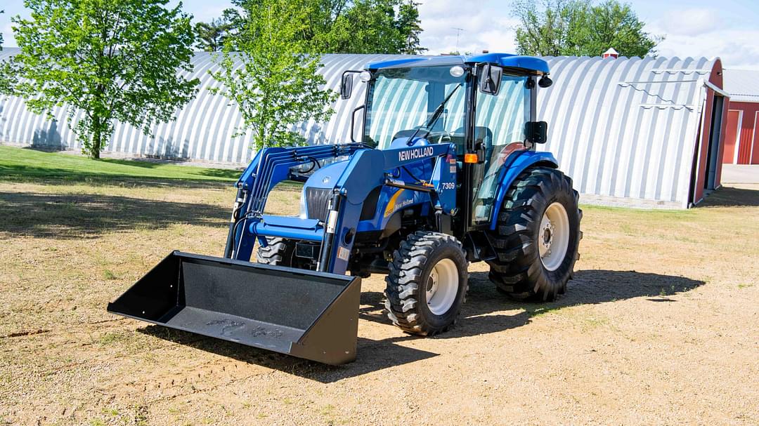 Image of New Holland T2420 Primary image