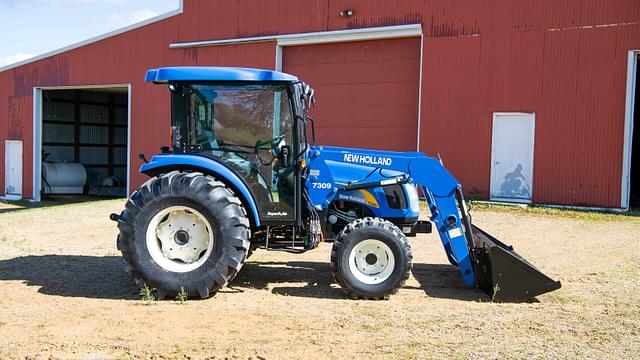 Image of New Holland T2420 equipment image 4