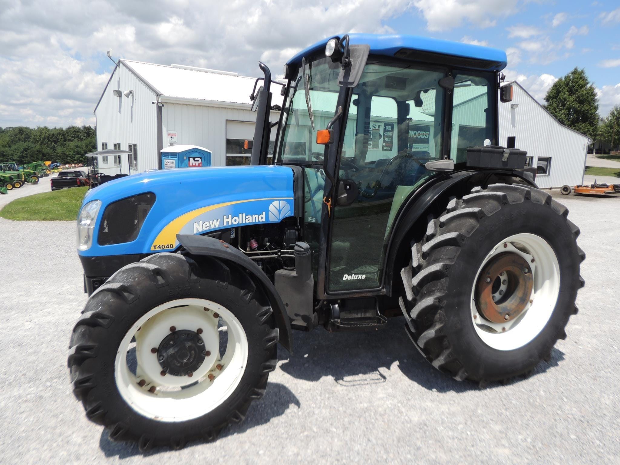 2008 New Holland T4040 Equipment Image0