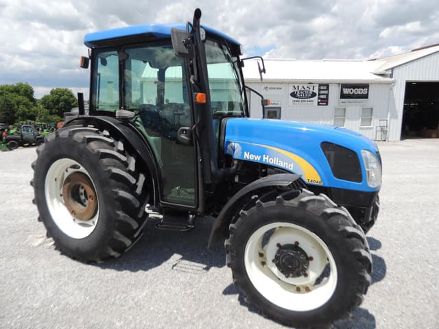 Image of New Holland T4040 equipment image 2
