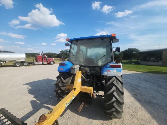 Image of New Holland T5060 equipment image 3
