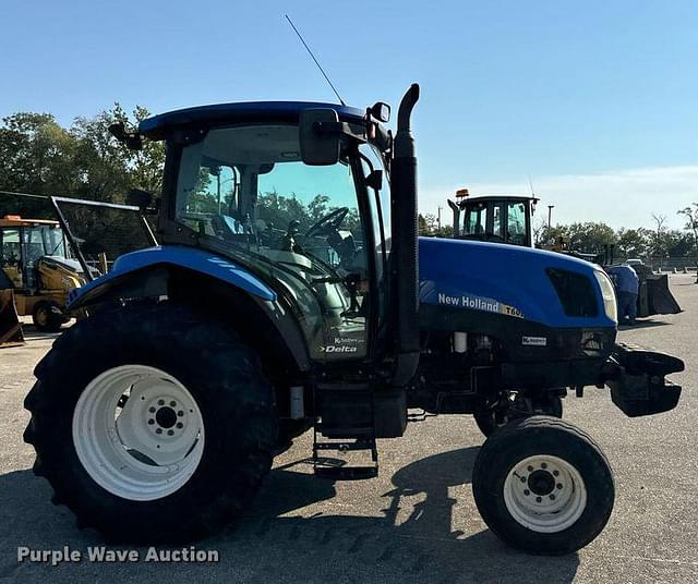 Image of New Holland T6020 equipment image 3