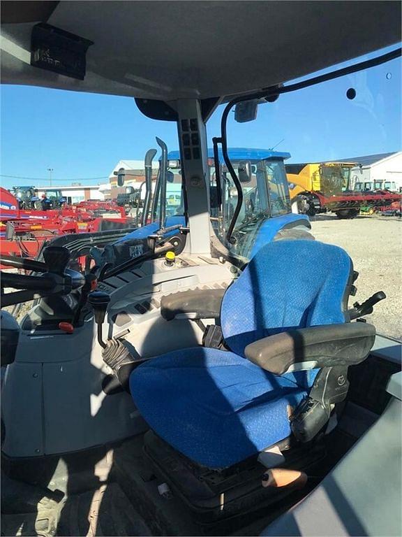 Image of New Holland T6030 equipment image 3