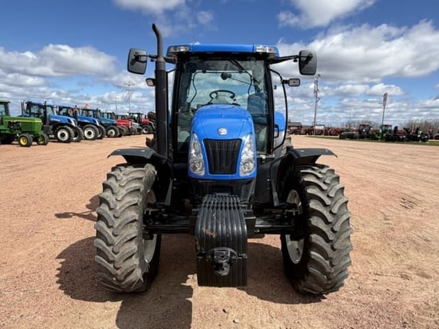 Image of New Holland T6070 equipment image 1