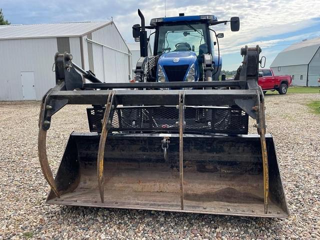 Image of New Holland T7030 equipment image 2