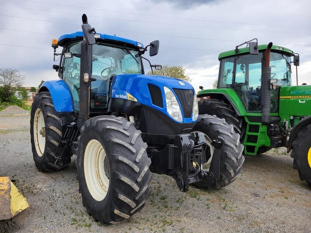 2008 New Holland T7040 Equipment Image0