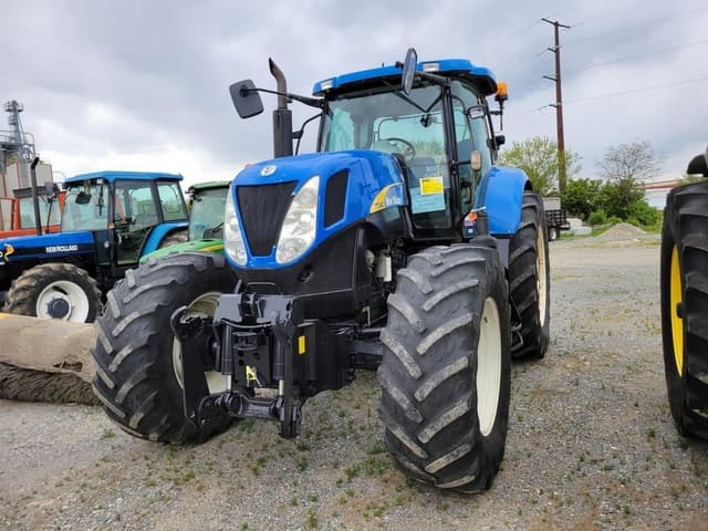 Image of New Holland T7040 equipment image 1