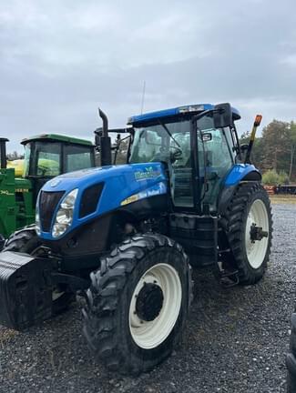 Main image New Holland T7050
