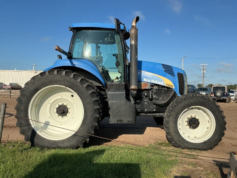 Main image New Holland T8010