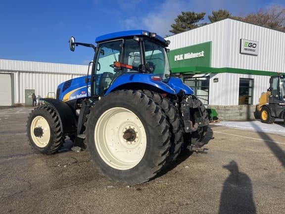 Image of New Holland T8010 equipment image 1