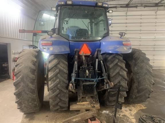 Image of New Holland T8030 equipment image 1