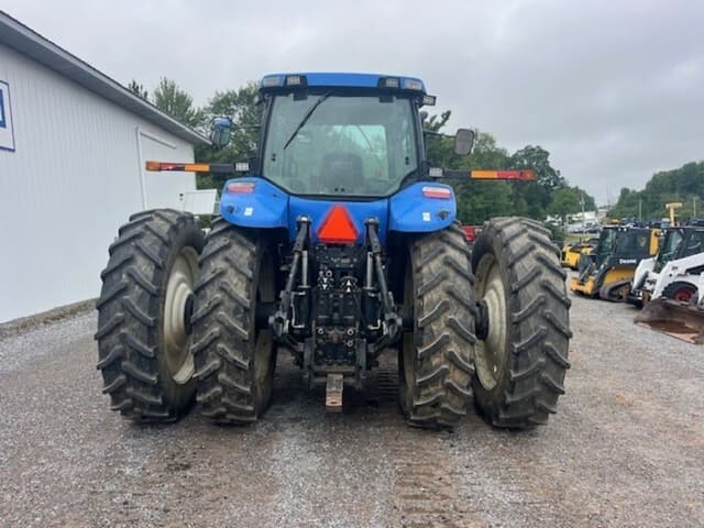 Image of New Holland T8050 equipment image 3