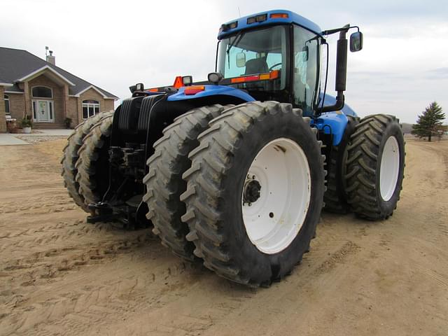 Image of New Holland T9020 equipment image 3