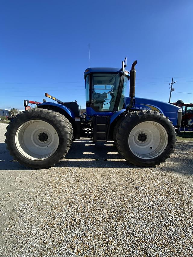 Image of New Holland T9020 equipment image 3