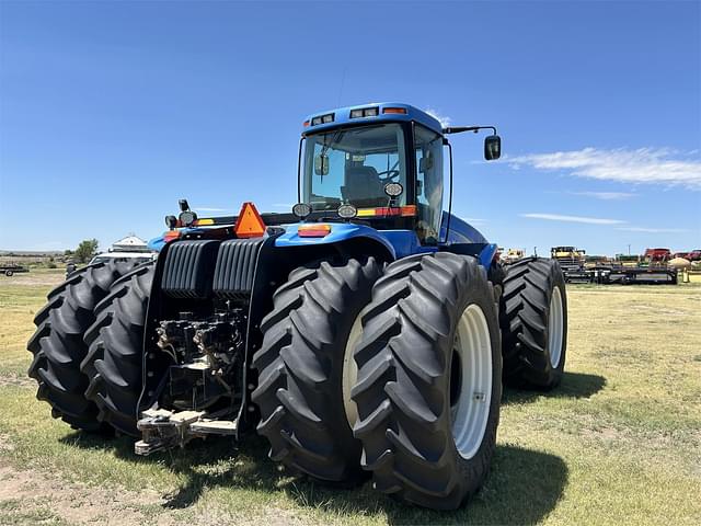Image of New Holland T9030 equipment image 2