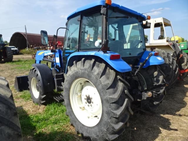 Image of New Holland TL100A equipment image 3