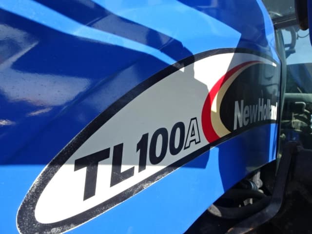 Image of New Holland TL100A equipment image 1