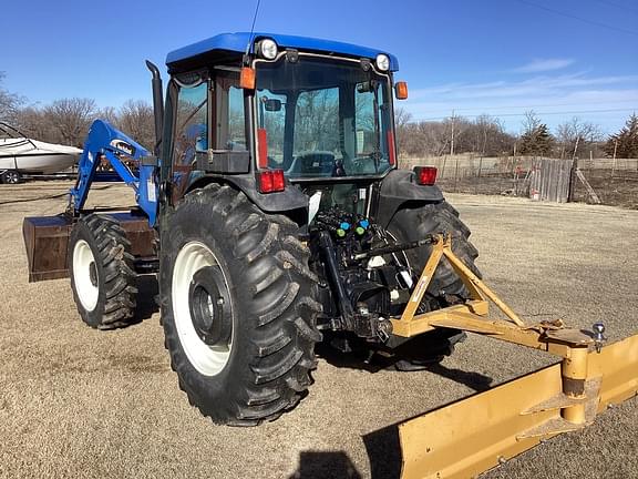 Image of New Holland TN75SA equipment image 4