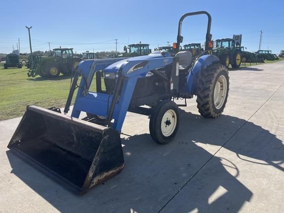 Image of New Holland TT45A equipment image 2