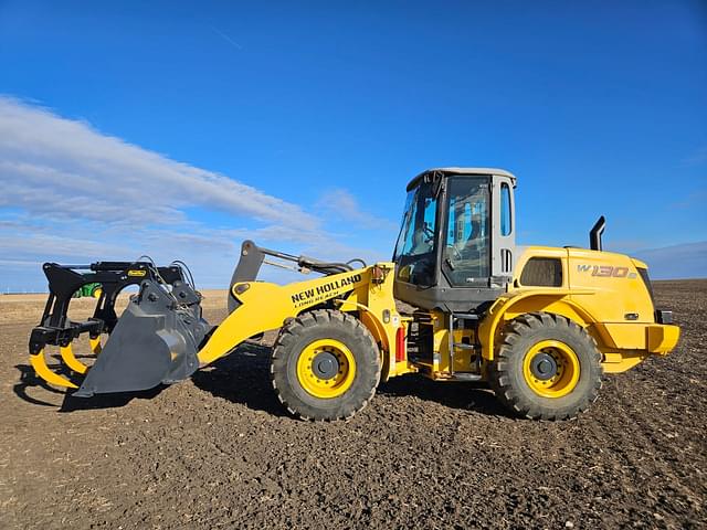 Image of New Holland W130 equipment image 1