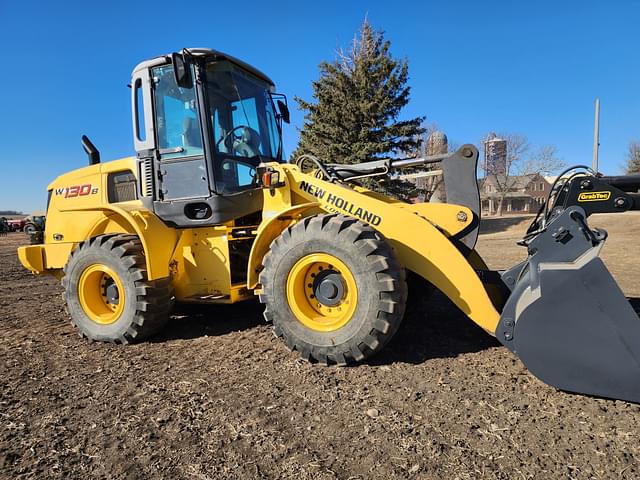 Image of New Holland W130 equipment image 4