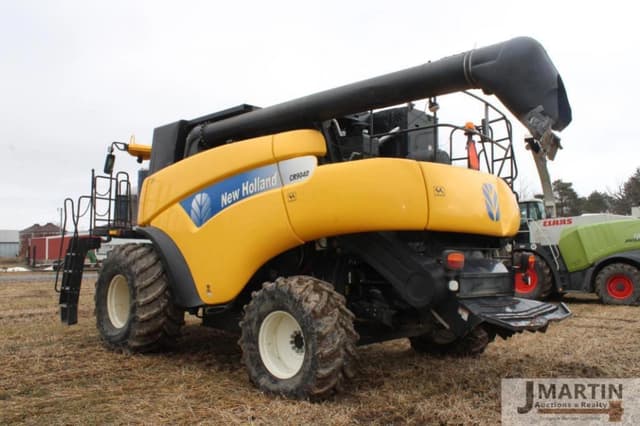 Image of New Holland CR9040 equipment image 3