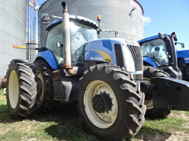 Image of New Holland T8030 equipment image 2