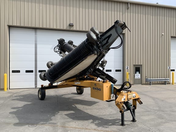 2008 Oxbo 1416 Equipment Image0