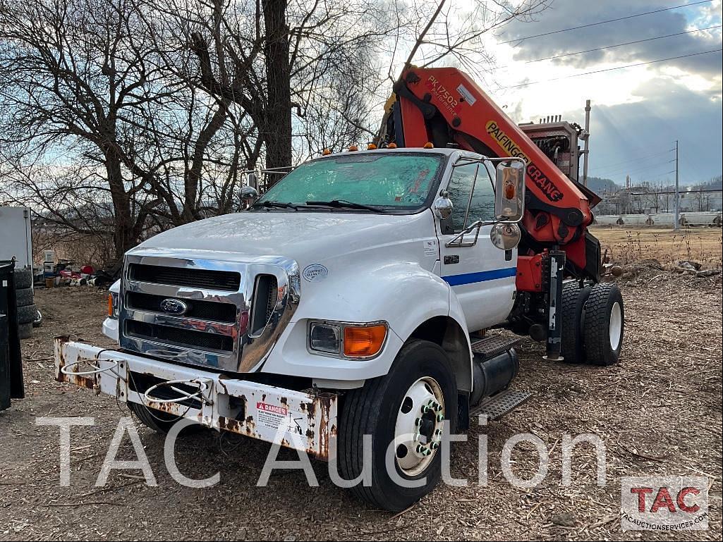 Image of Ford F-750 Primary image