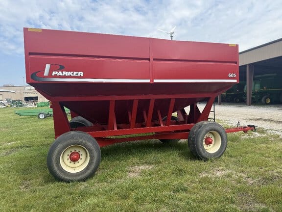 2008 Parker 605 Equipment Image0